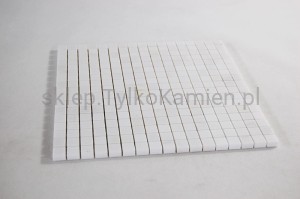Mozaika marmurowa mniejsza kostka mleczno-biała 29,5 x 29,5 x 1 cm matowa