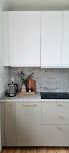blat z granitu Colonial White